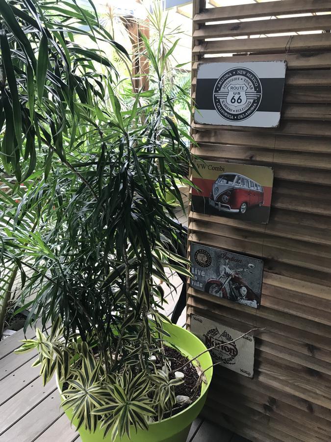 Le Lambablanc Bed & Breakfast Bras-Panon Bagian luar foto