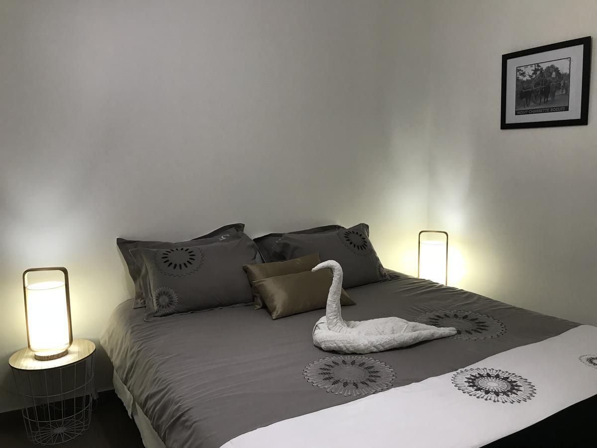 Le Lambablanc Bed & Breakfast Bras-Panon Bagian luar foto