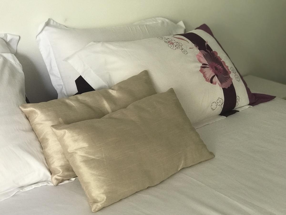 Le Lambablanc Bed & Breakfast Bras-Panon Bagian luar foto